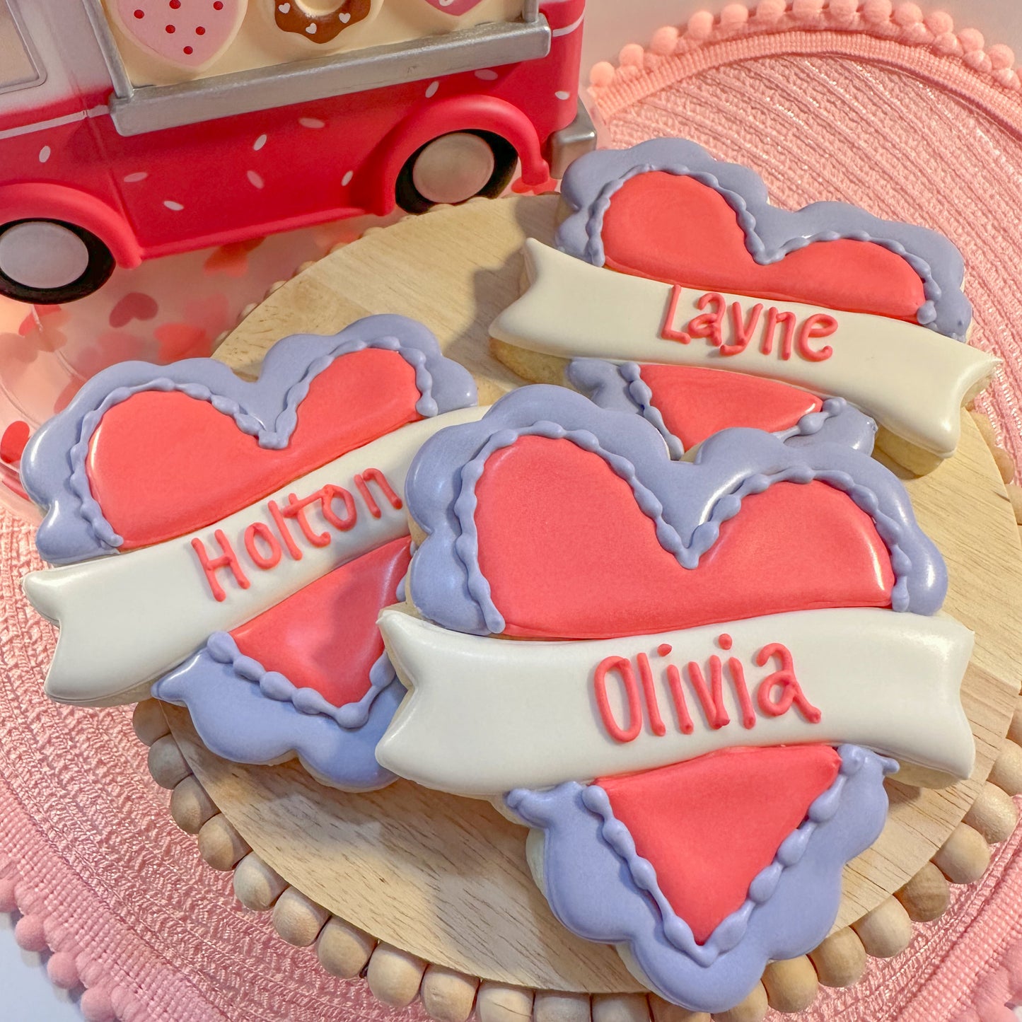 Scalloped Heart, Personalized, Individual Cookie, Large